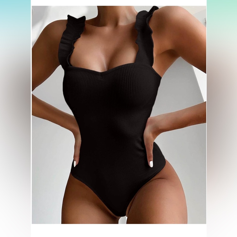 NWT… XL Black Francesca’s Bodysuit